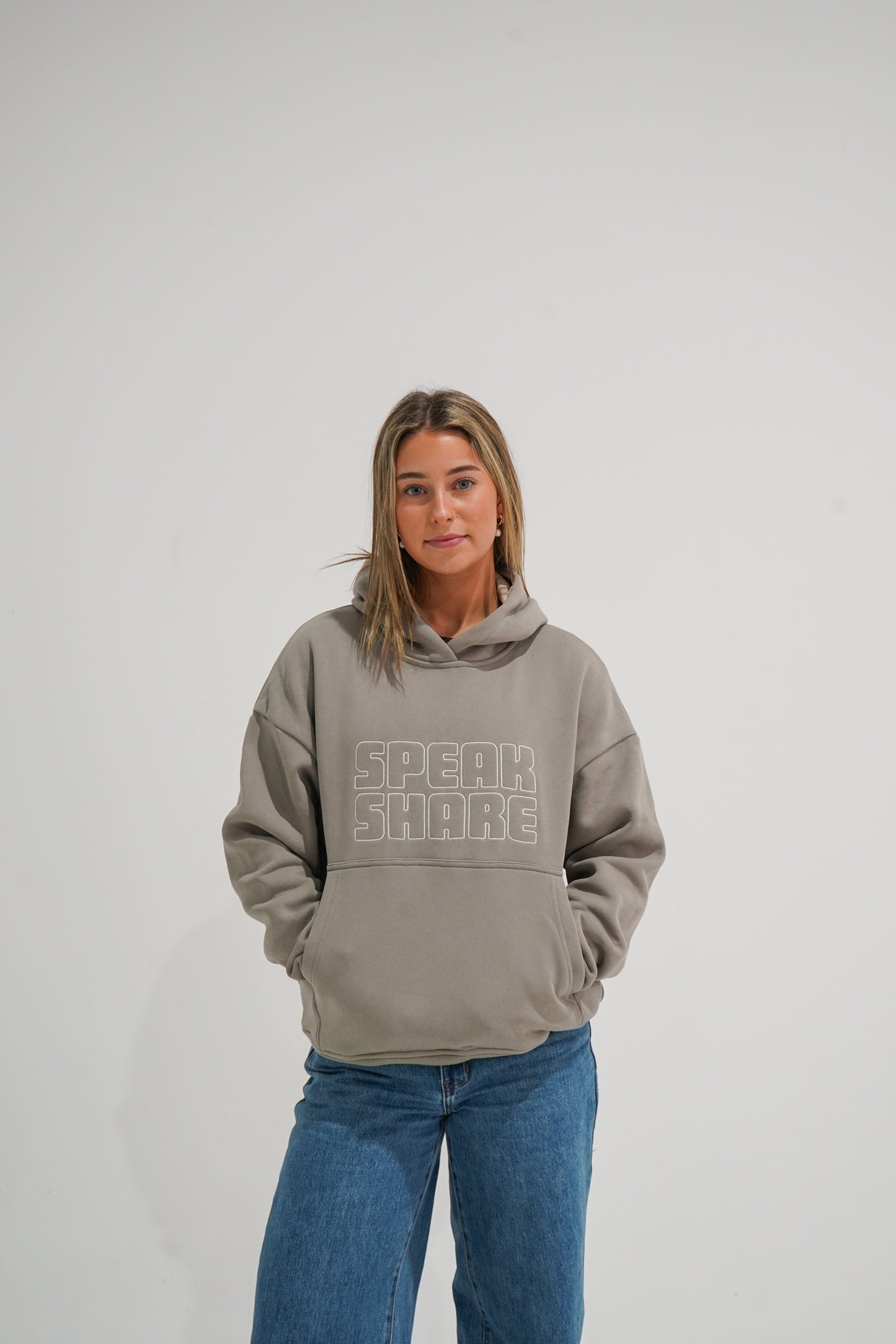 CHECK-IN HOODIE